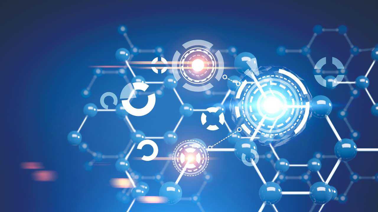 На синем фоне нарисована стилизованная система блокчейн, которая помогает понять, что такое криптовалюта